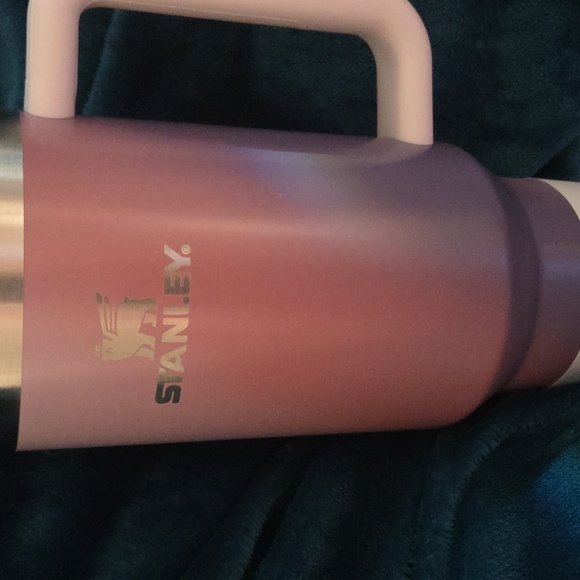 Stanley Pink Quencher H2.0 Tumbler - Picture 2 of 11
